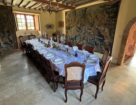 Royal-Banquet-Table-460x356 Royal-Banquet-Table-460x356